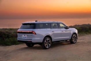 2025 Lincoln Navigator Black Label